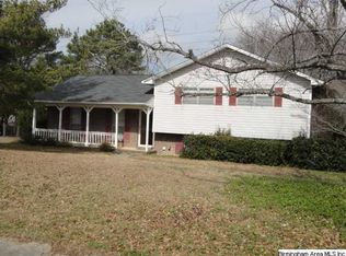 801 Creekview Dr, Pelham, AL 35124