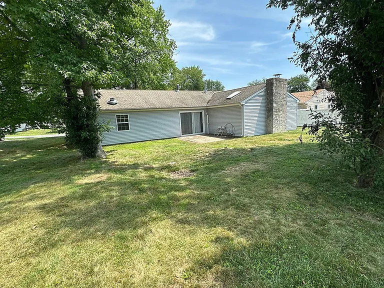 26 Newport Ln — Photo 16