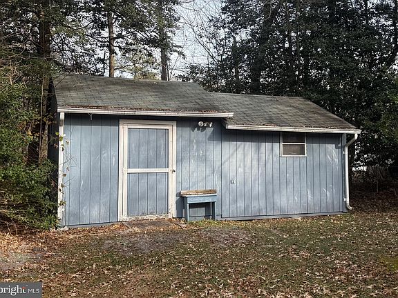 5th image of 20 Patterson Dr