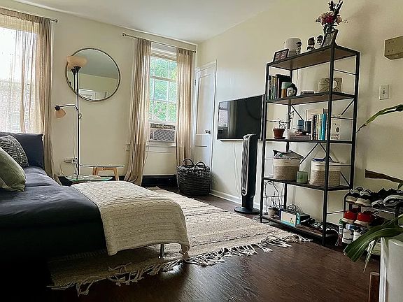 3rd image of 39-59 48th St #2
