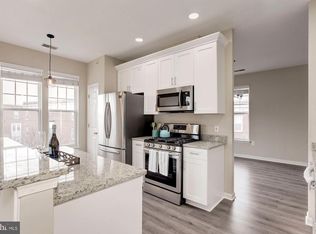 110 Chevy Chase St APT 404, Gaithersburg, MD 20878