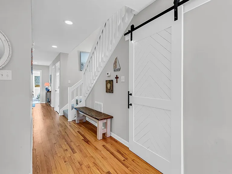 4000 Fairway Lakes Dr — Photo 20