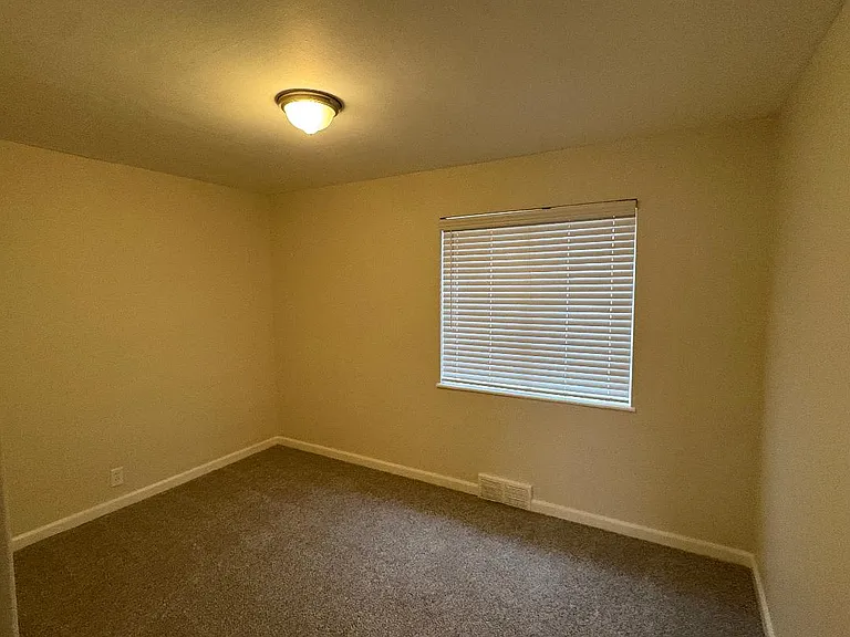 1472 Elmira St #2 — Photo 9