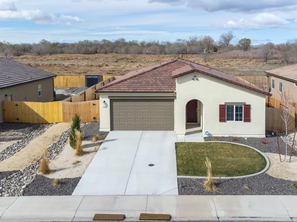 726 Sycamore Dr, Fallon, NV 89406