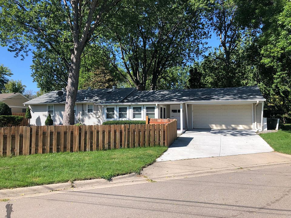 7401 13th AVE S Richfield. 2+ Car Garage!