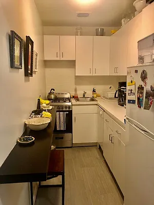 Rented by Buchbinder & Warren | media 22