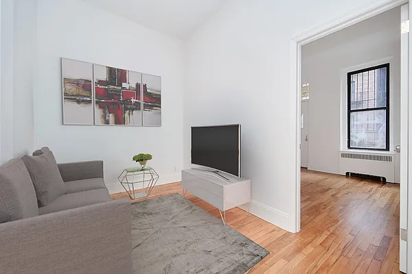 Rented by Living New York | media 11