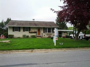 46 Quaker Hills Rd, Lancaster, PA 17603