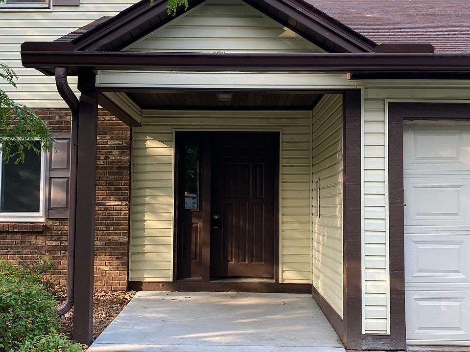 1st image of 4375 Buckingham Ct #1308