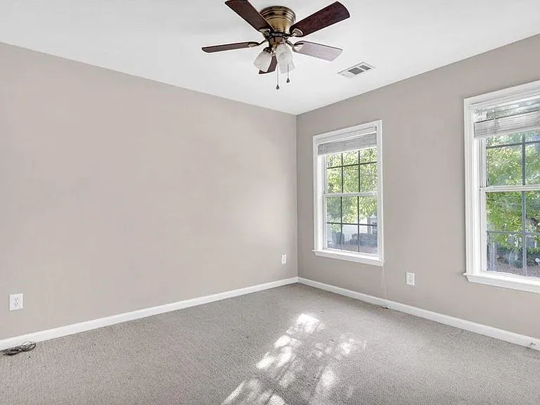 1626 Hemburg Trce NW #3 — Photo 19