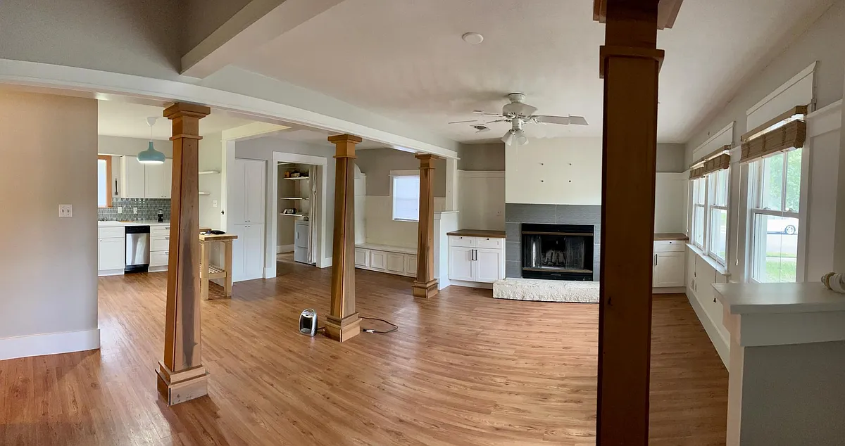 Building Photo - 6800 Meadow Cir