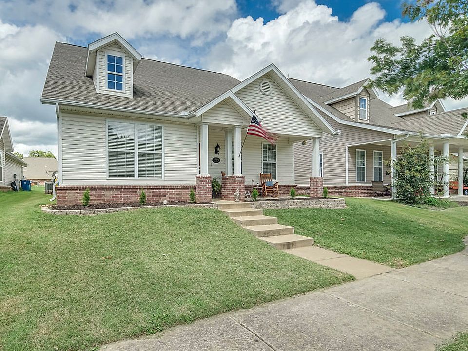 1st image of 1503 NE Benjamin Greens