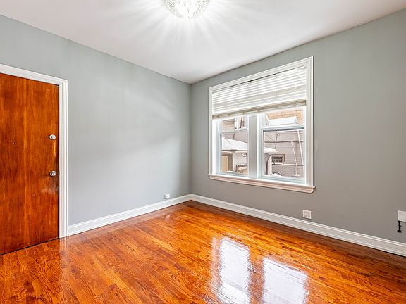 4th image of 2242 N Western Ave #1R