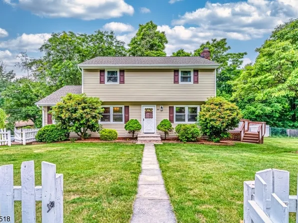 19 E Elizabeth Dr, Randolph Twp., NJ 07869