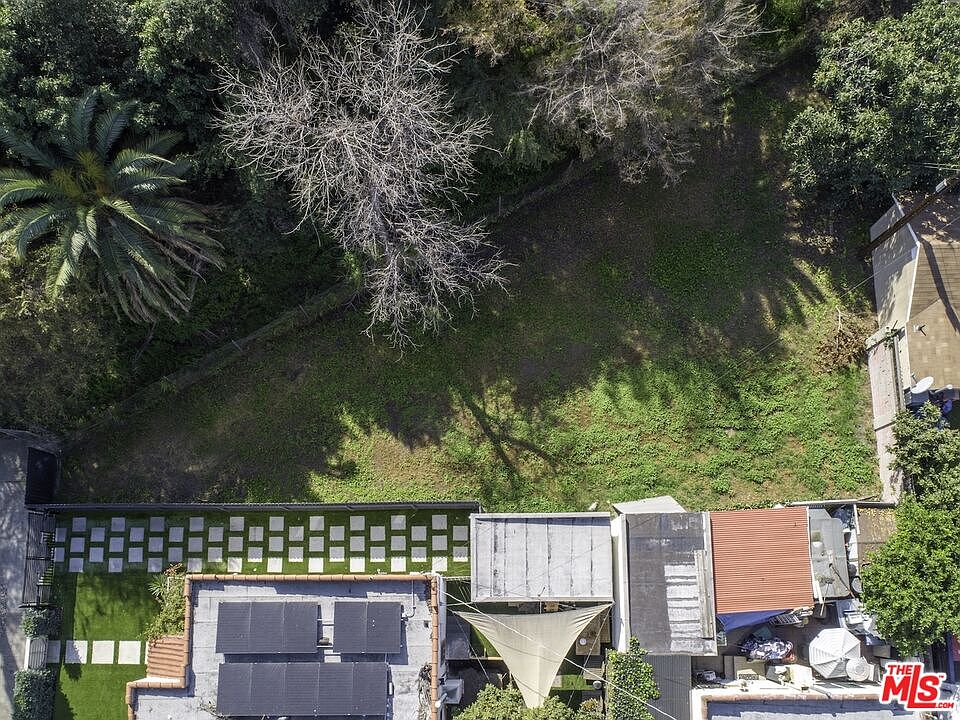 1st image of 2303 S Palm Grove Ave