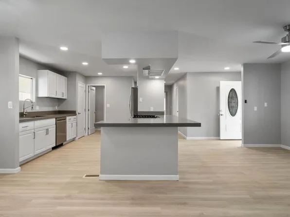 33520 Barcelona Dr, Thousand Palms, CA 92276