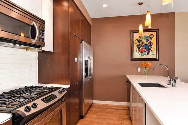 Sold by Keller Williams Realty of Greater Nassau | media 27