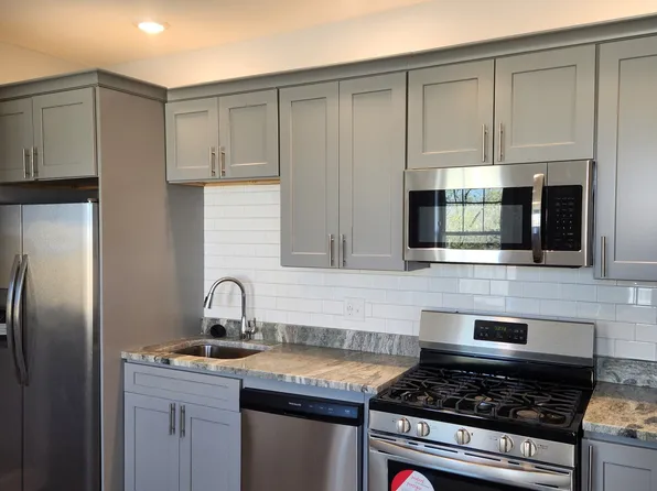 20 Hamilton St #2W, Hartford, CT 06106