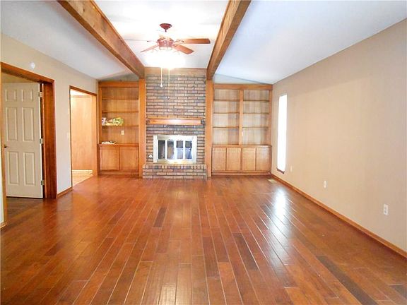 4th image of 612 Conestoga Dr