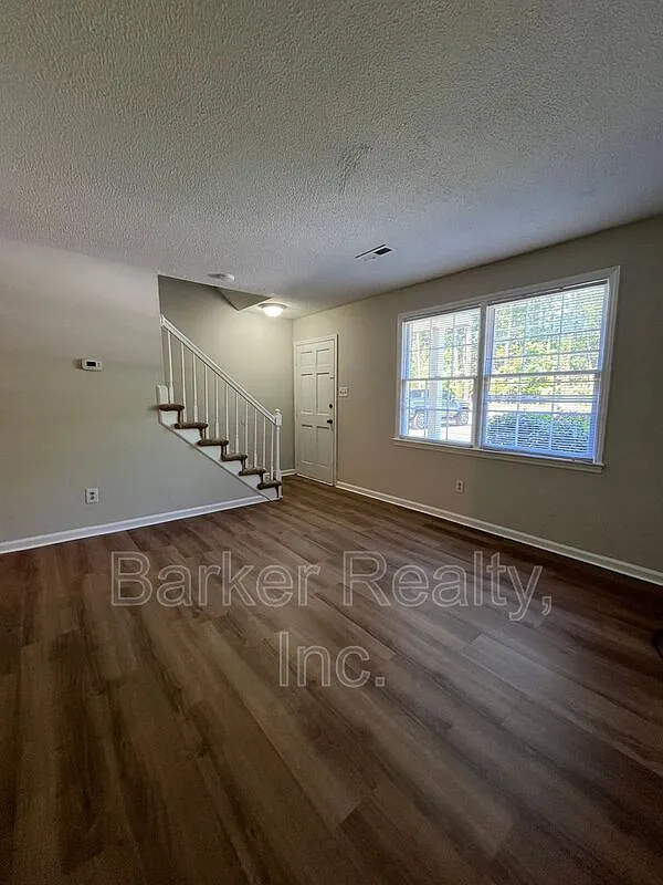 Building Photo - 8711 Chapel Hill Rd #A