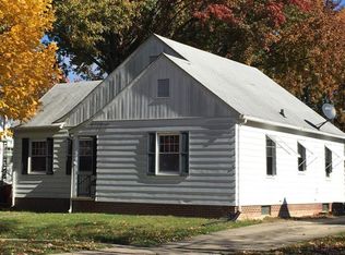 1006 N 8th St, Vandalia, IL 62471