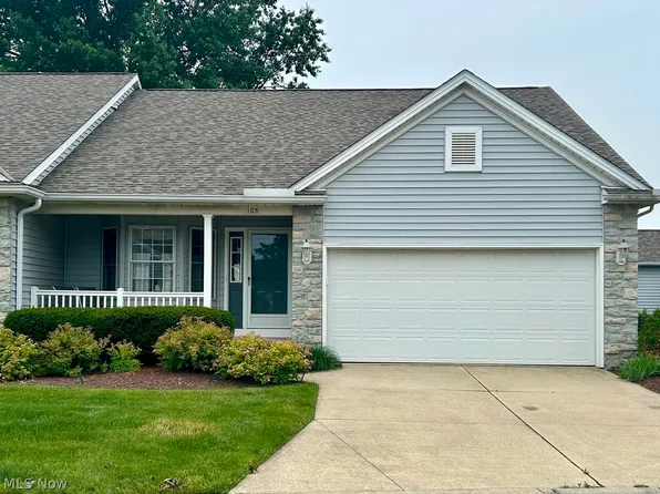 105 Stonehedge Dr, Elyria, OH 44035