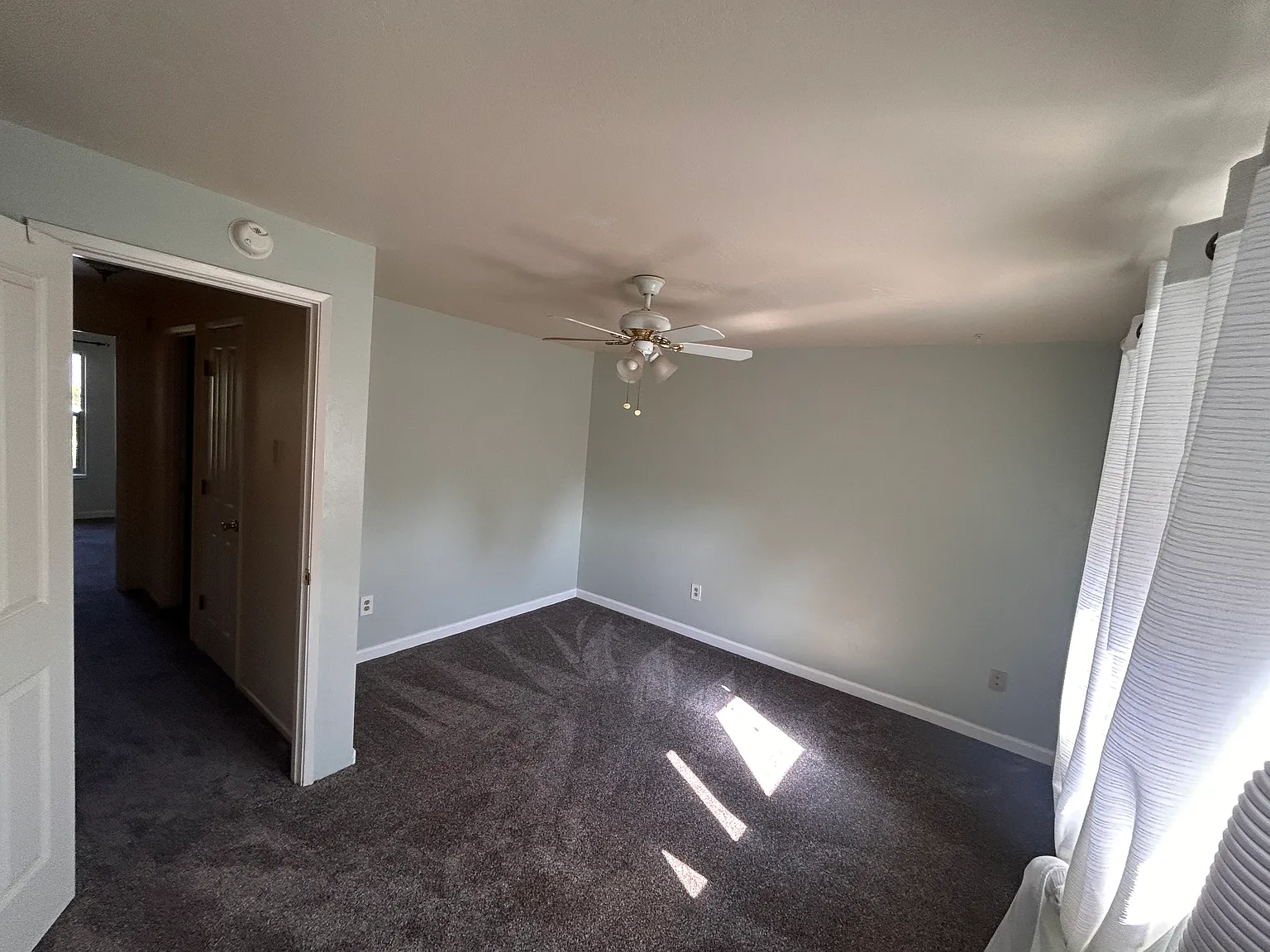 2 bed, 1008 sqft, $1,550 — Photo 4