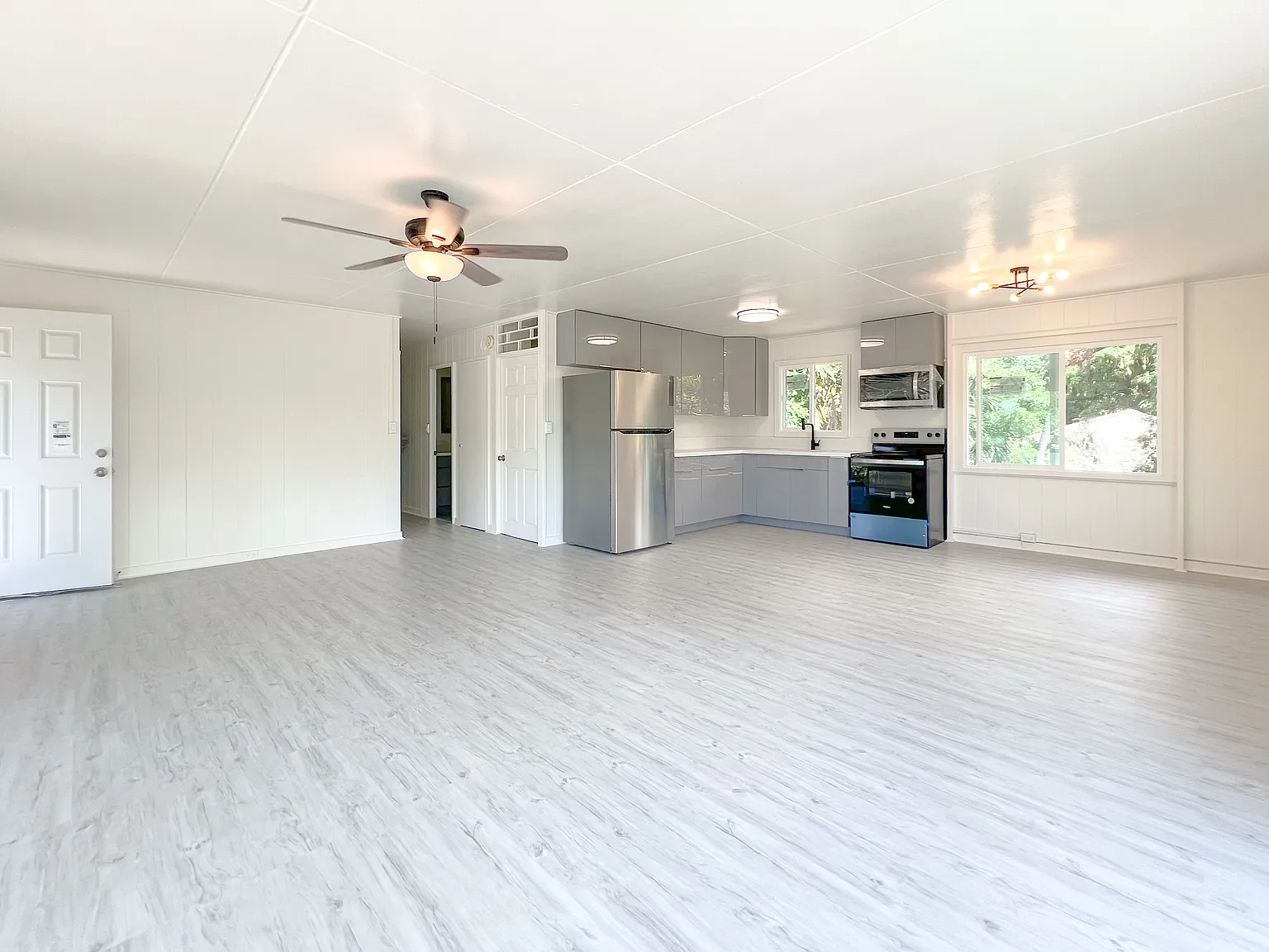 5 bed, 1400 sqft, $3,600 — Photo 3