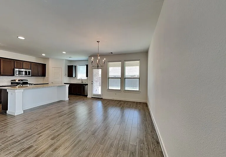 4117 Beasley Dr — Photo 6