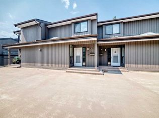 3240 W 66th Ave SW #815, Calgary, AB T3E6M5