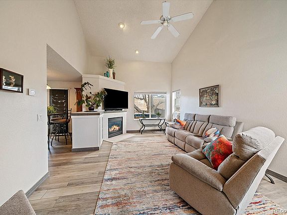 4th image of 700 Mango Drive