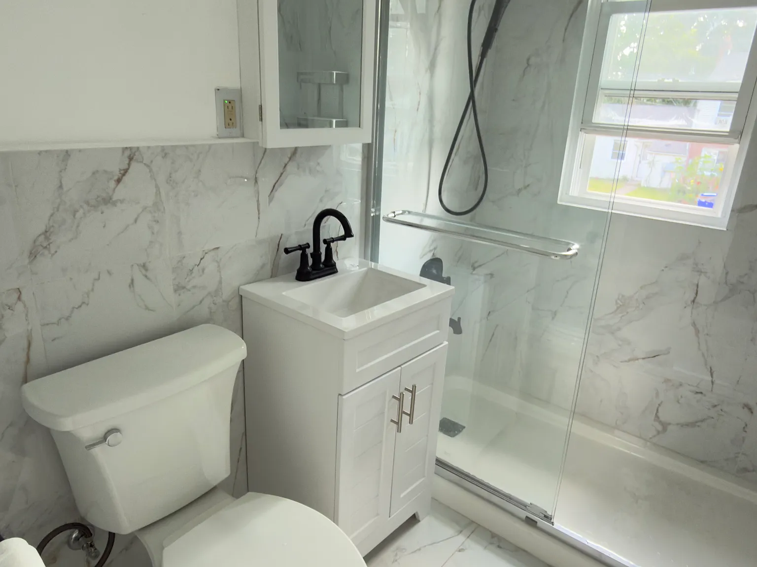 2 bed, $1,950 — Photo 1
