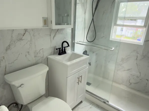 81 Cannon Rd #81, East Hartford, CT 06108
