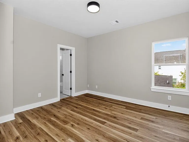 4217 Mallow St #B — Photo 6