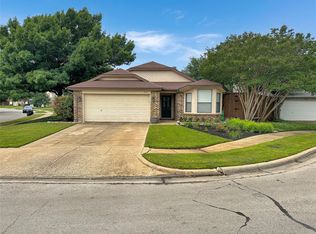 1452 Ryan Ct, Grapevine, TX 76051
