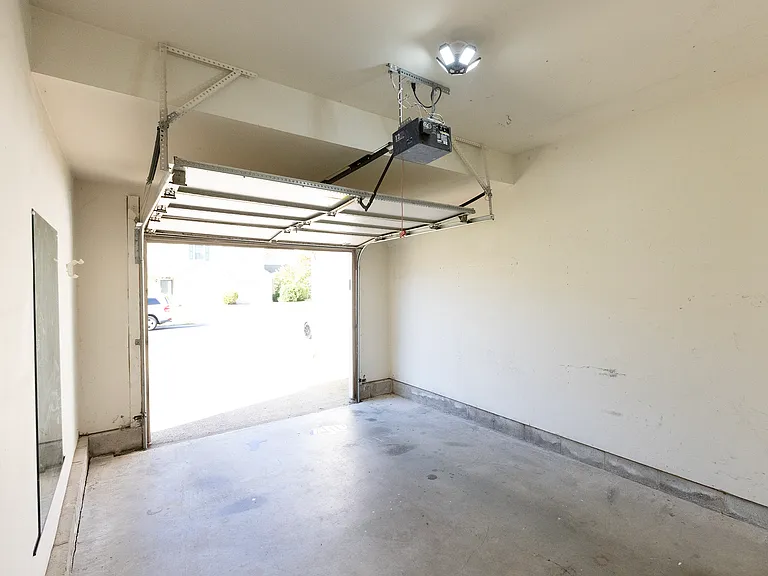 1355 Lake Dr — Photo 31