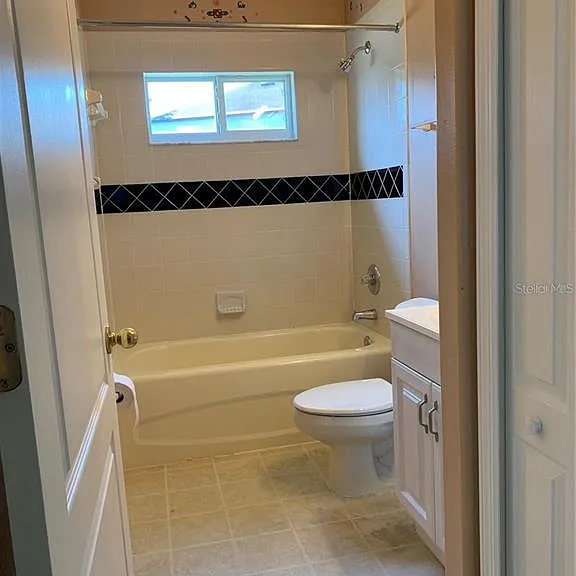 4211 Hartford Lake Dr — Photo 13