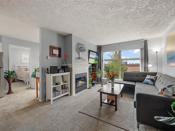 535 Manchester Rd #304, Victoria, BC V8T 5J1
