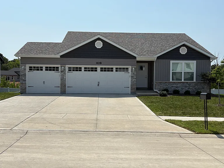 408 Andrew Joseph Dr — Photo 2
