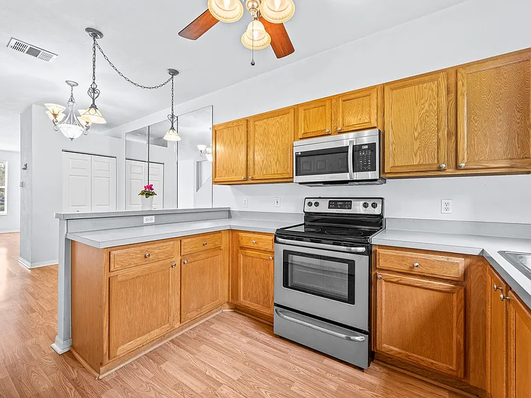 3970 SW 20th Ave #903 — Photo 5