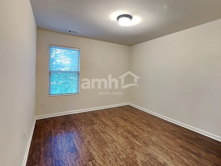 4055 Clay Ct SE — Photo 15