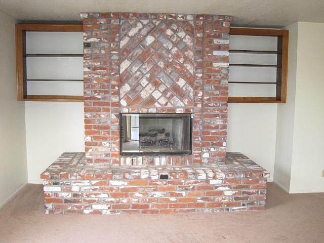 1st image of 621 E Grand Ave