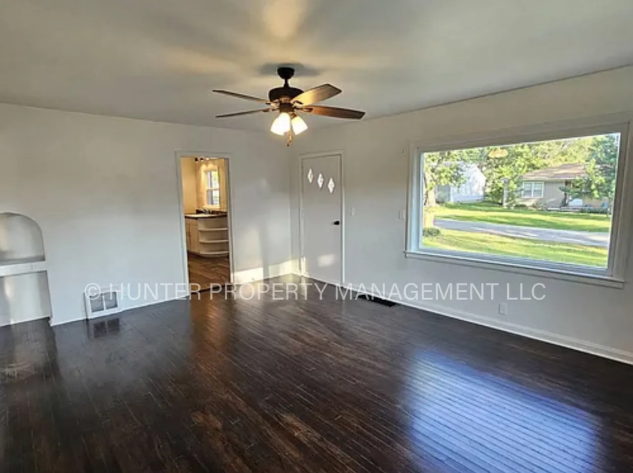 604 W Park St — Photo 2