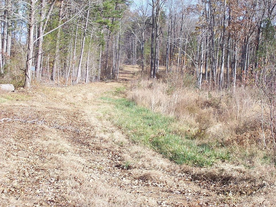 2nd image of 7497 Ridge Rd