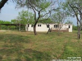 1390 S View Dr, Lytle, TX 78052