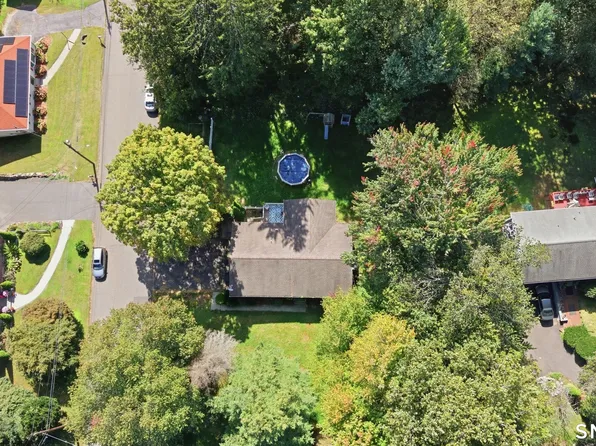 124 Pulaski Highway, Ansonia, CT 06401