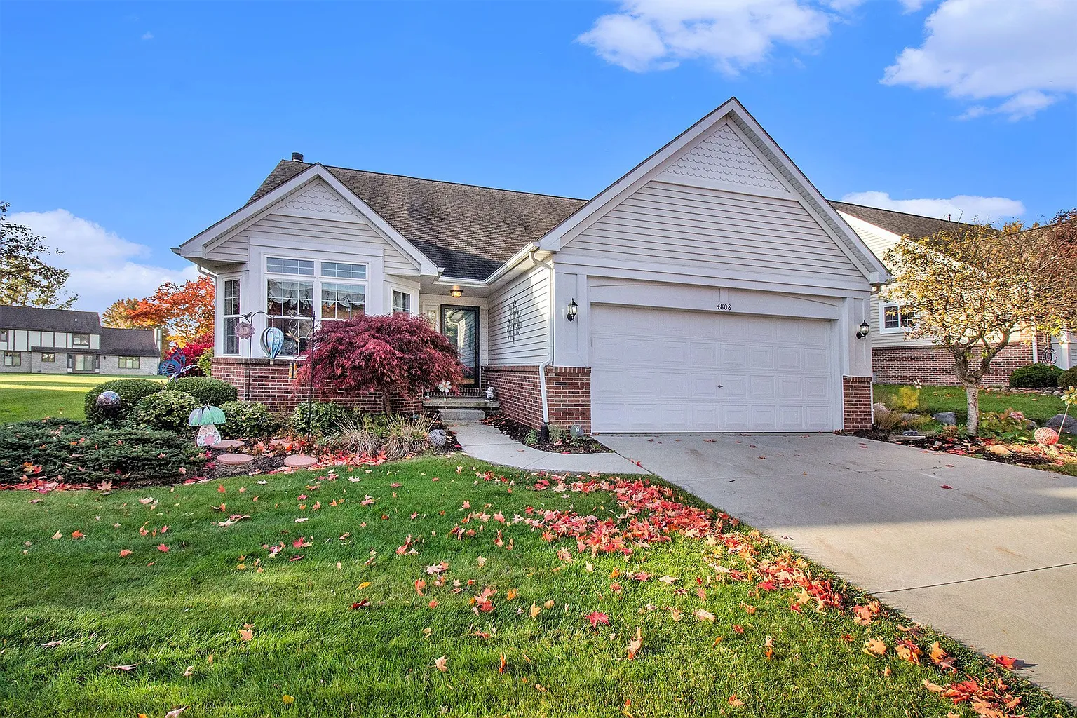 4808 New Haven Dr photo 1