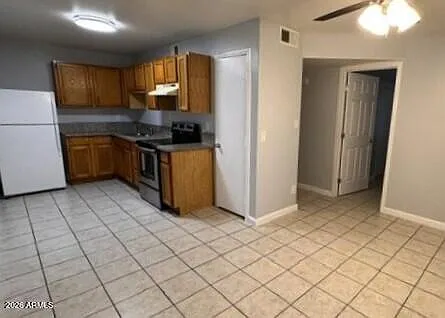 602 E Townley Ave #301 — Photo 1