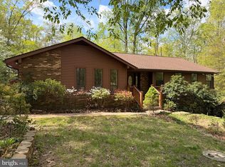 241 Sundew Ln, Pasadena, MD 21122