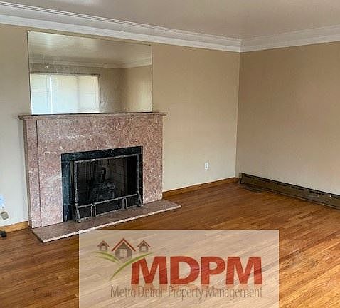3rd image of 19810 Forrer St